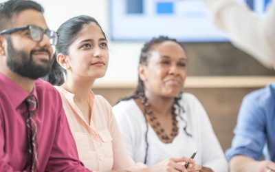La Formation à l’Envers : Que se Passe-t-il si les Étudiants Enseignent ?